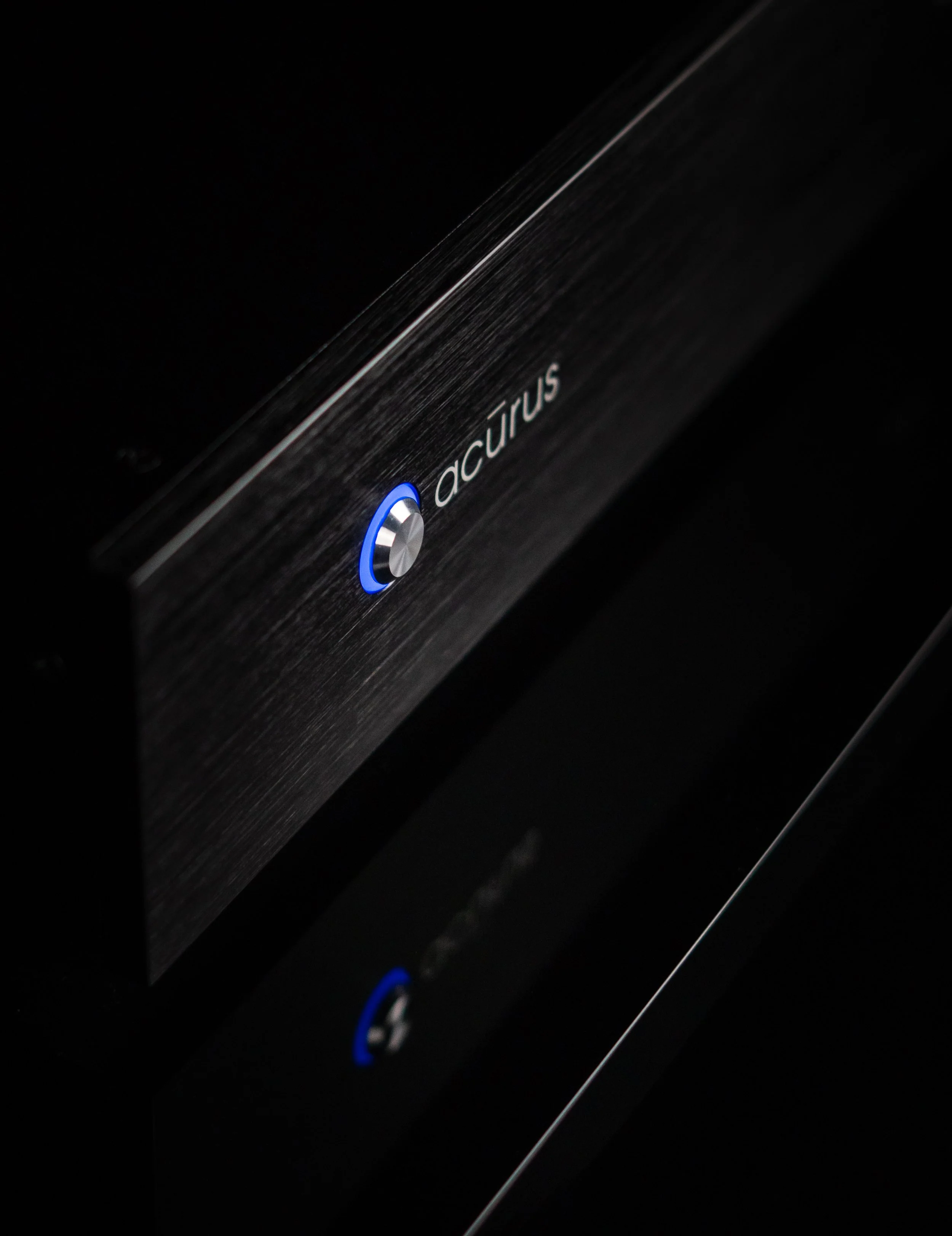 Acurus M4X