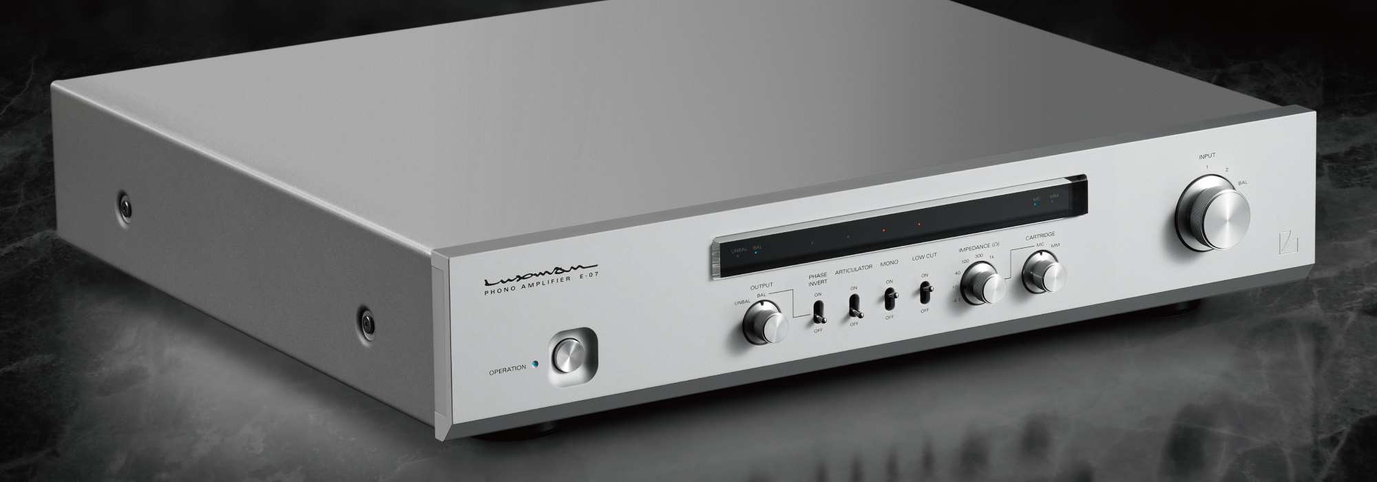 Luxman E-07