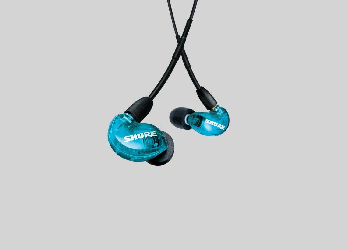 AONIC 215