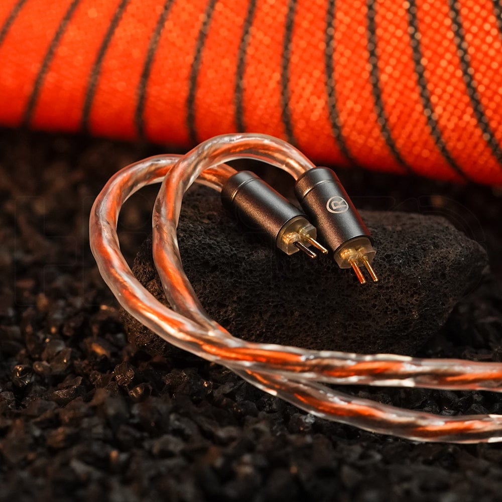0.78mm 2-pin connectors. Photo: Juzear Audio.