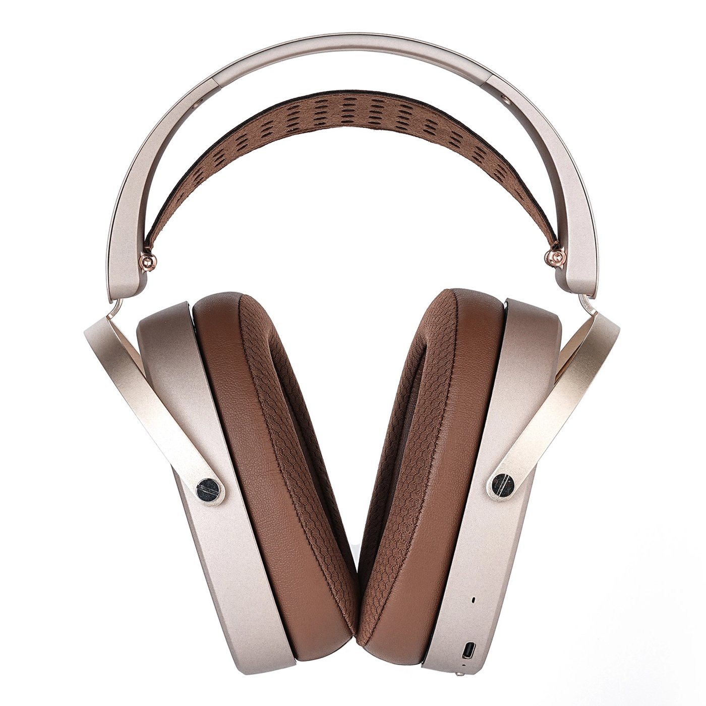 The pads and the USB-C port. Photo: HiFiMAN.