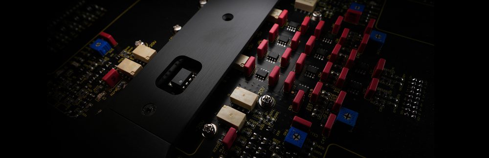 The twin JFET input stage board. Photo: Aune.